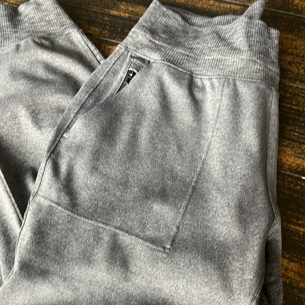 Athleta grey joggers
